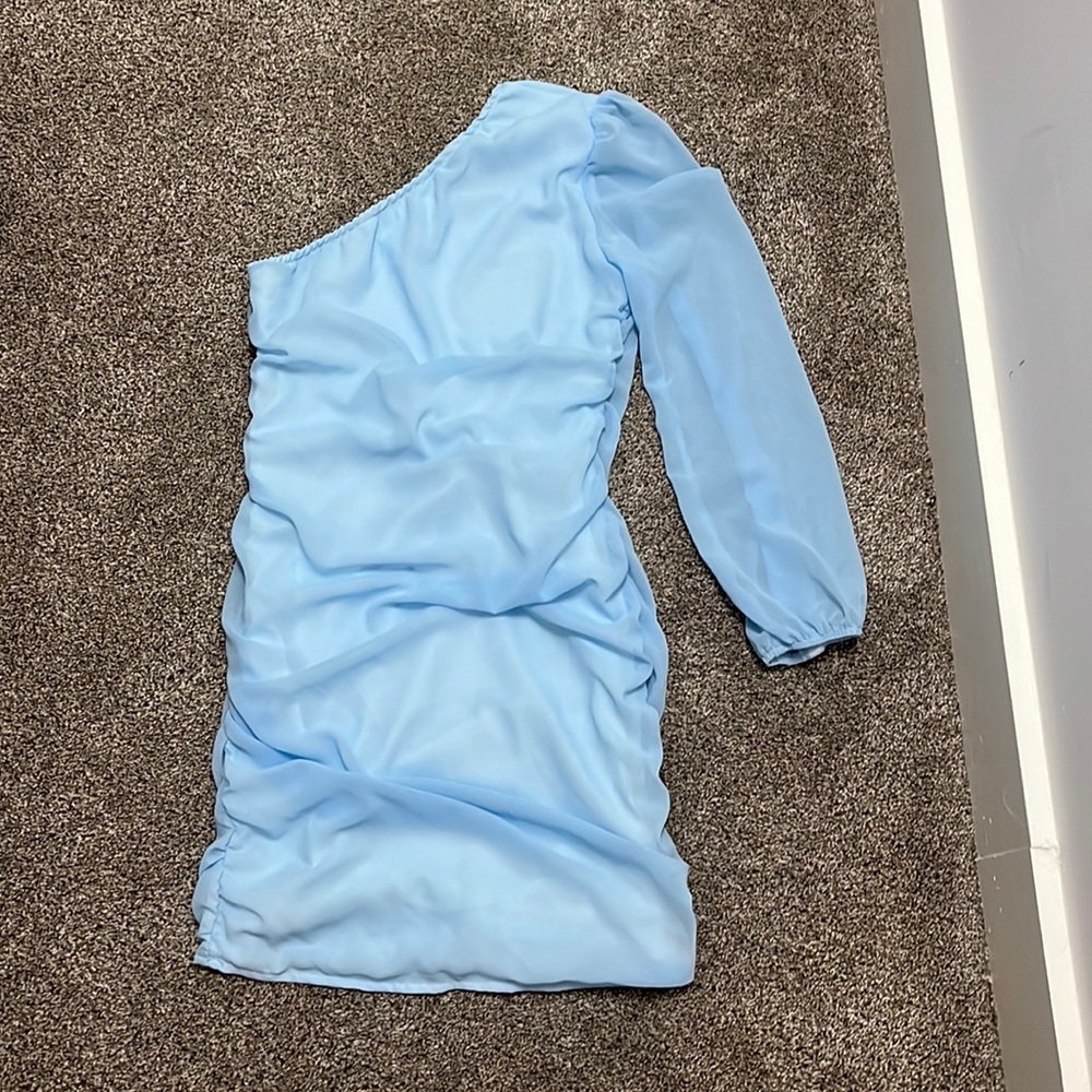 Light blue homecoming style dress. Off the shoulder and long sleeve on the other
